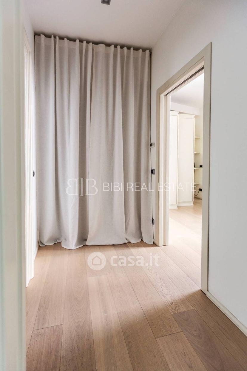 Trilocale in Via Massimo d'Azeglio 11 — foto 22 di 49