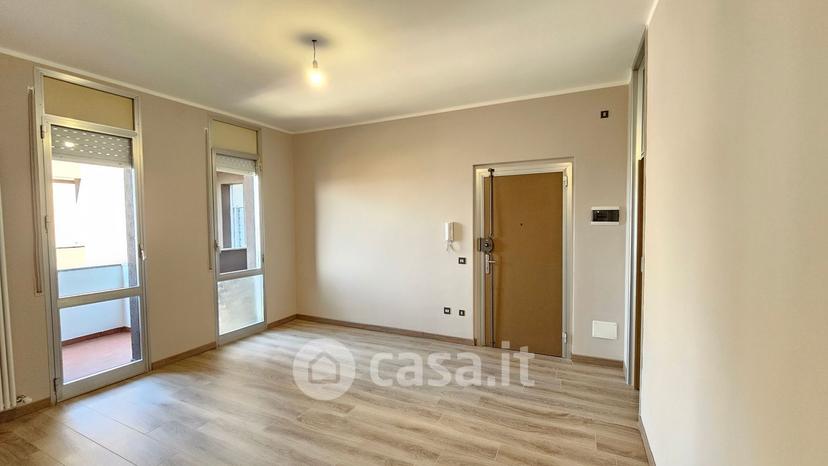 Trilocale in Viale O. Marchino 6 — foto 12 di 19