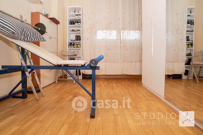 Appartamento in Via Bertoneri Oreste — foto 3 di 29
