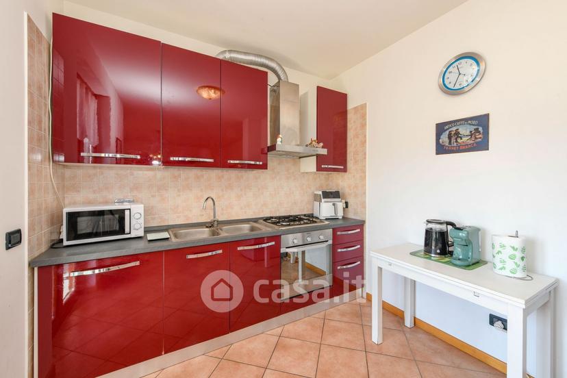 Trilocale in Via C. Battisti 10 — foto 4 di 50