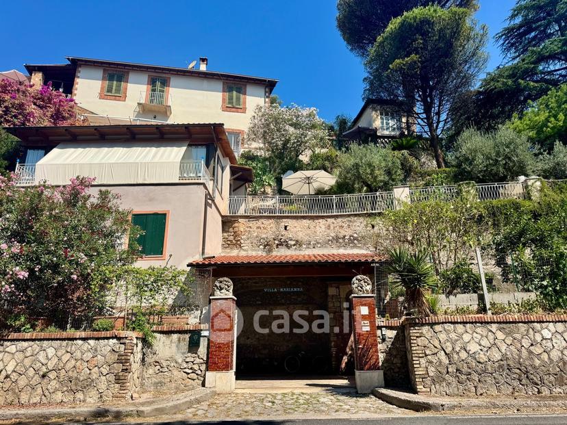 Villa in Via Appia 104 /200 — foto 76 di 136