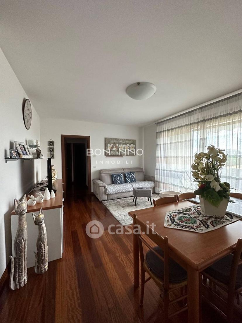 Trilocale in Via dei Carpani — foto 10 di 24