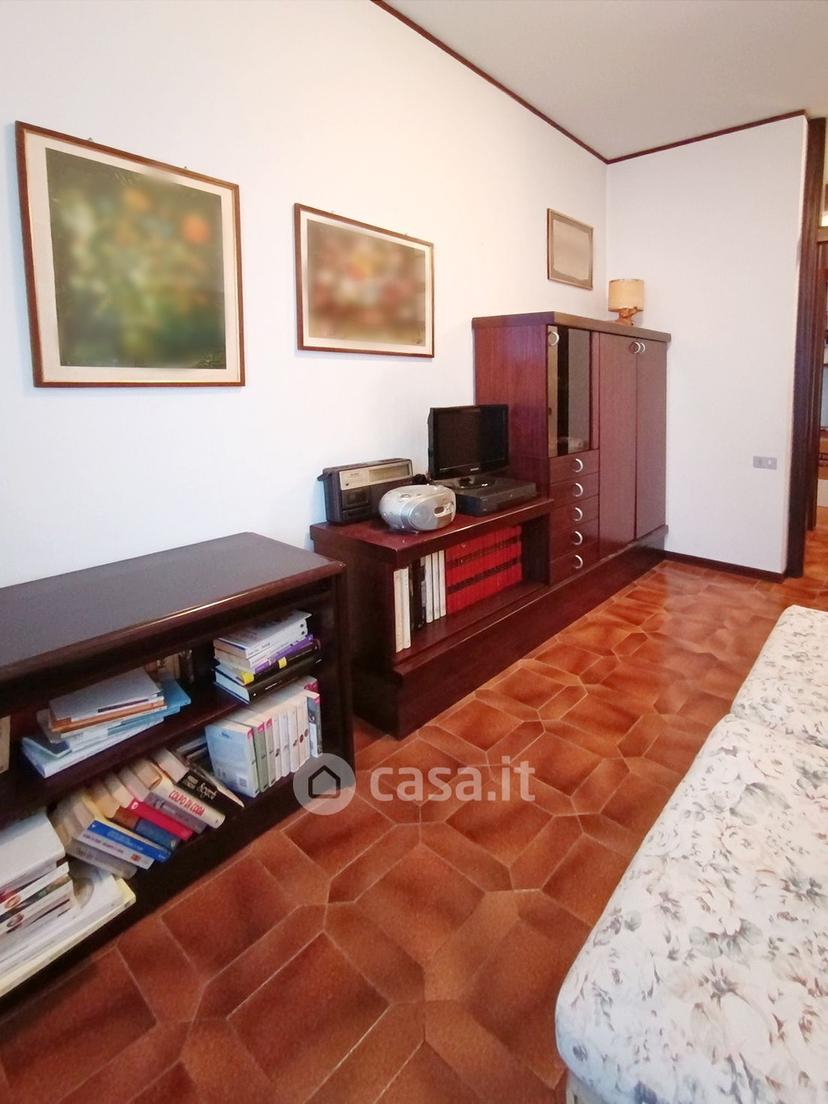 Quadrilocale in Via Carlo Cattaneo 36 — foto 18 di 36