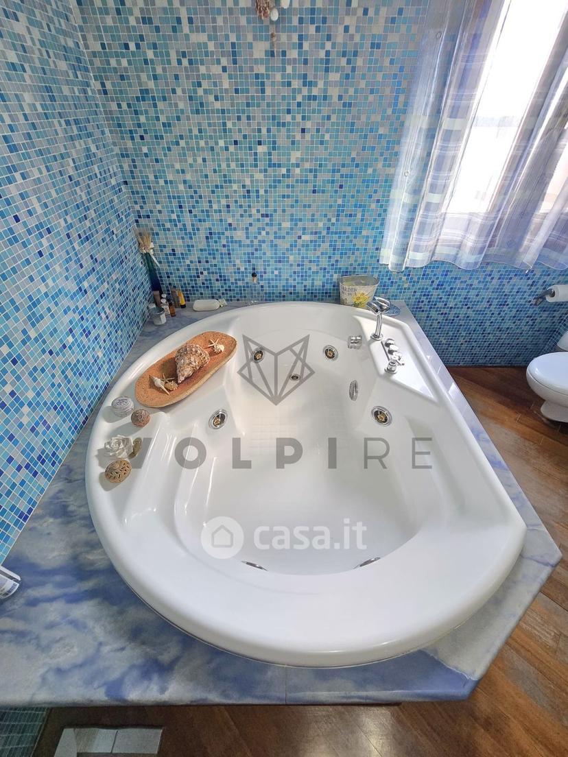 Quadrilocale in Via San Michele Arcangelo 10 — foto 5 di 48