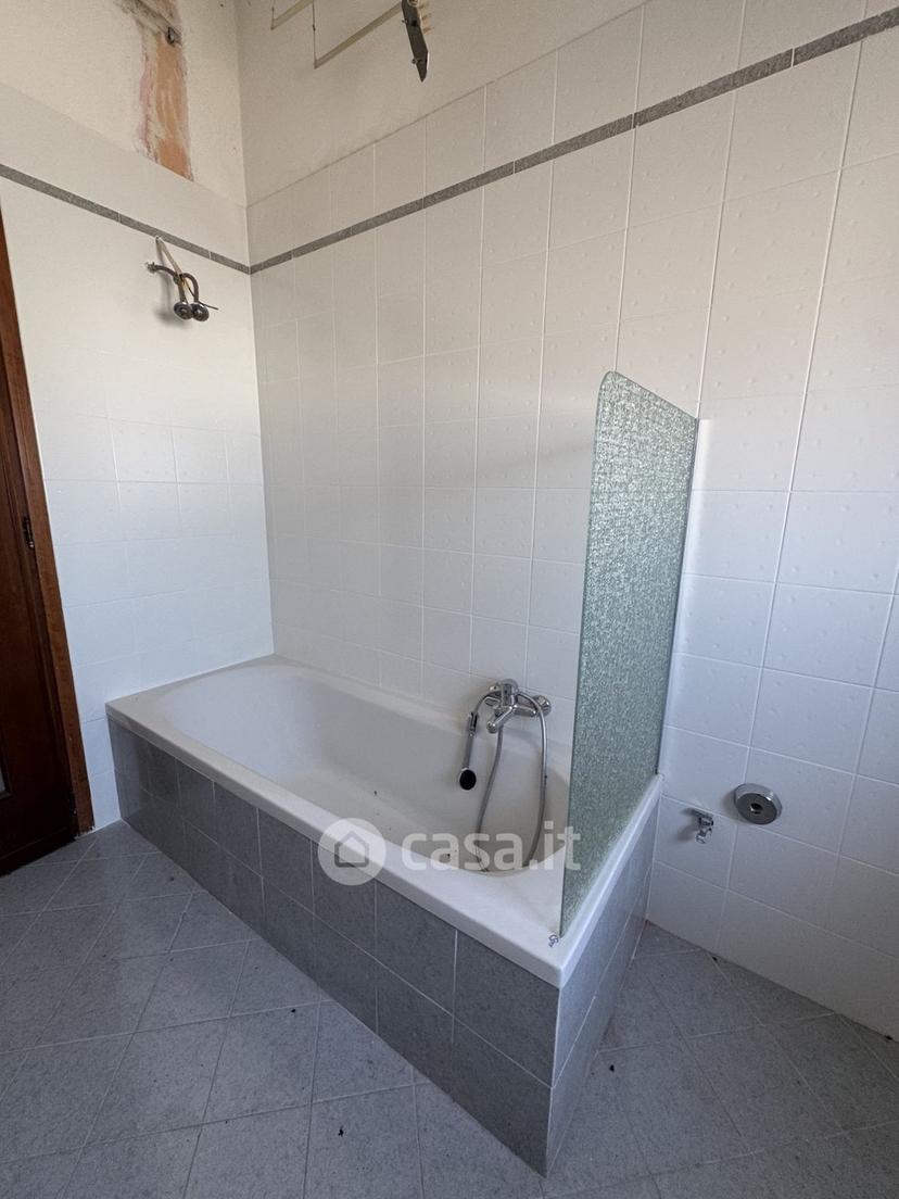 Quadrilocale in Via Cavour 8 — foto 6 di 35