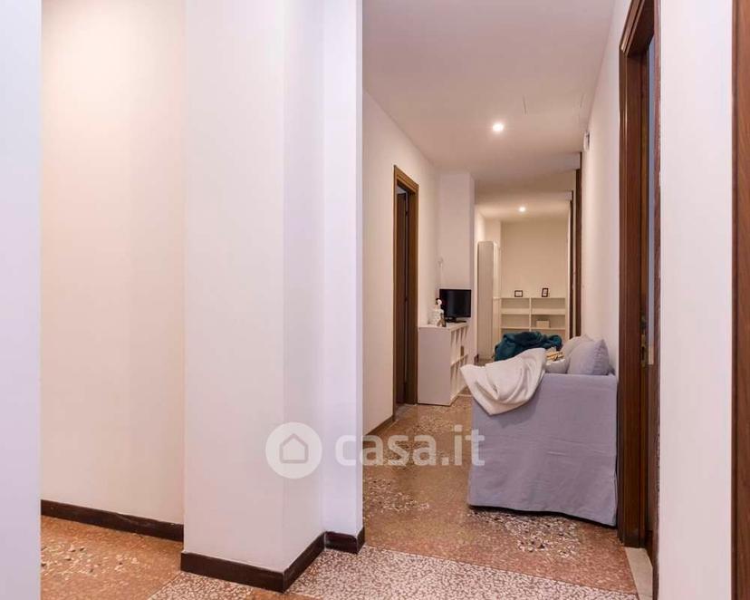 Stanza in Viale Giovanni Vicini 20 — foto 13 di 43