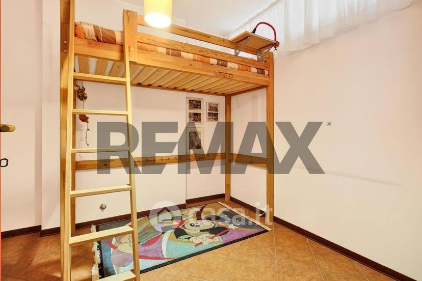 Trilocale in Via Savona 9 — foto 4 di 23