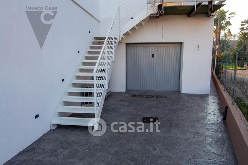 Trilocale in Via Papa Pio XII — foto 10 di 29