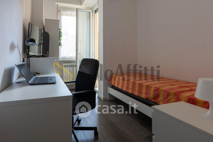 Stanza in Via Madonna delle Rose 11 — foto 19 di 22