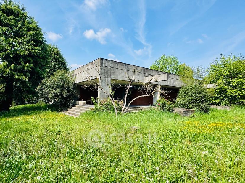 Villa in Via Giosuè Carducci 20 a — foto 157 di 182
