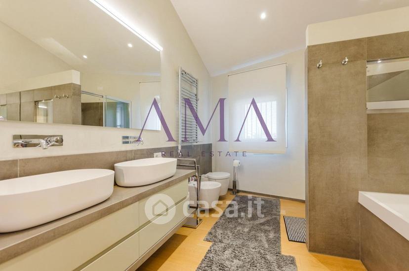 Villa in Via Gemona — foto 13 di 42