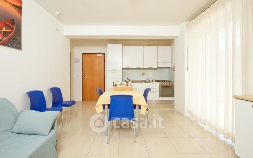Trilocale in Kennedy 32 — foto 6 di 10