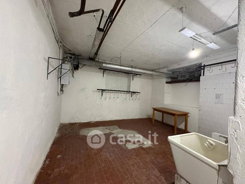 Villa in Via Vittorio Alfieri 2 — foto 45 di 78
