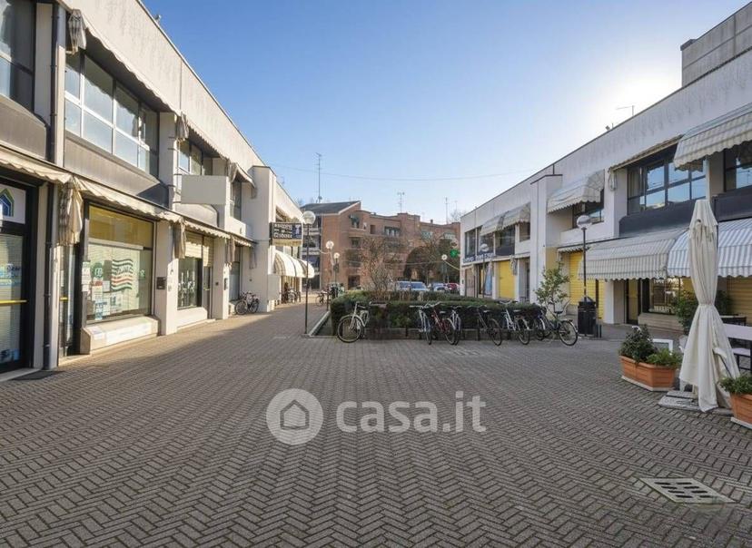 Bilocale in Via Vasco Zappaterra 36 — foto 9 di 40