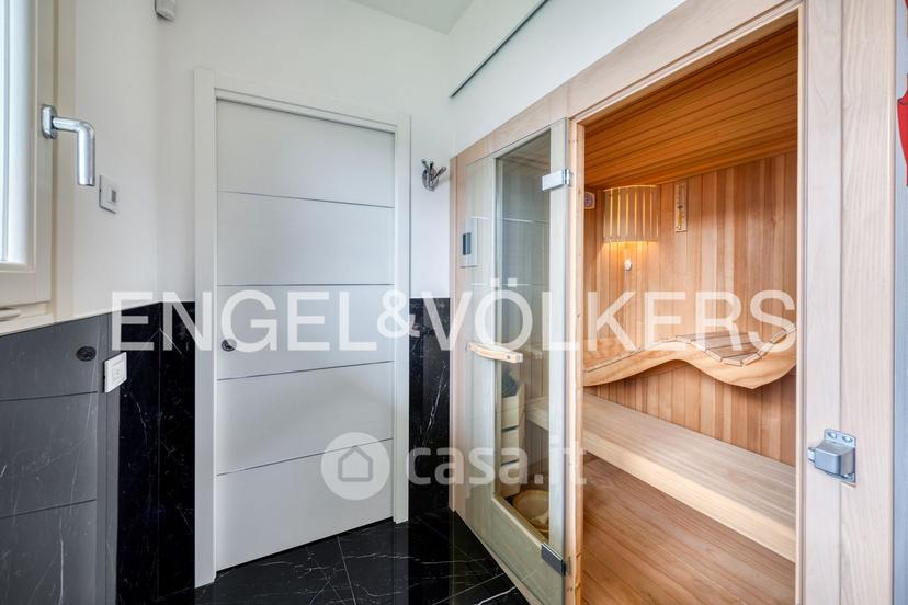 Villa in Via Alessandro Volta — foto 5 di 27