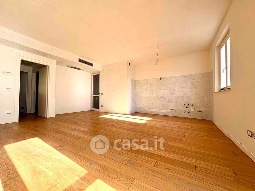 Trilocale in Via Brigate Partigiane 5 — foto 16 di 19