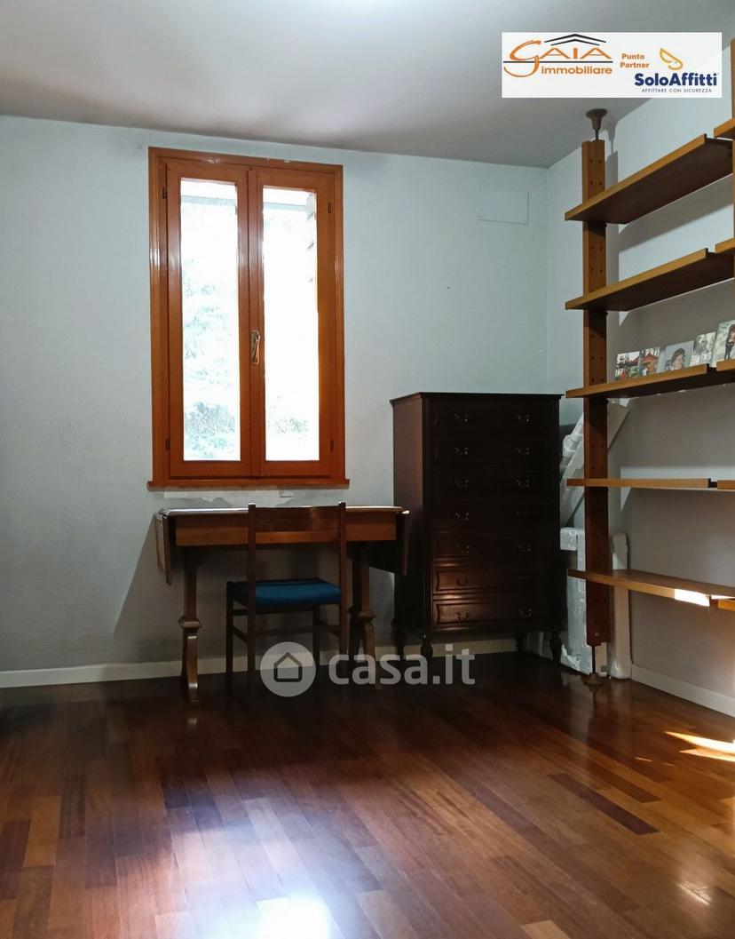 Villa in Via A. Gramsci 46 — foto 26 di 53