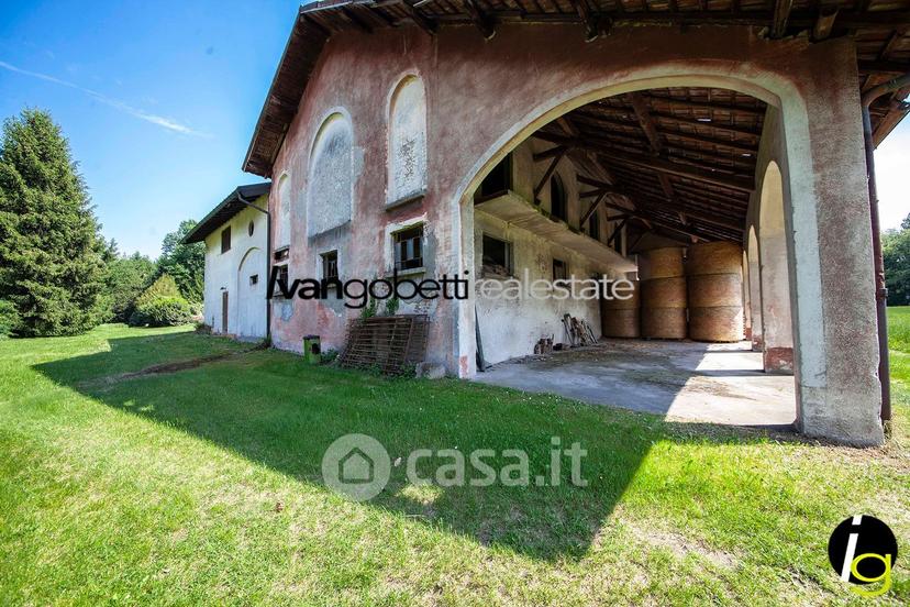 Villa in Via Sempione 13 — foto 37 di 40