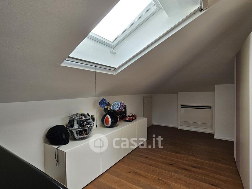 Villa in Via Monte Nero 15 — foto 29 di 35