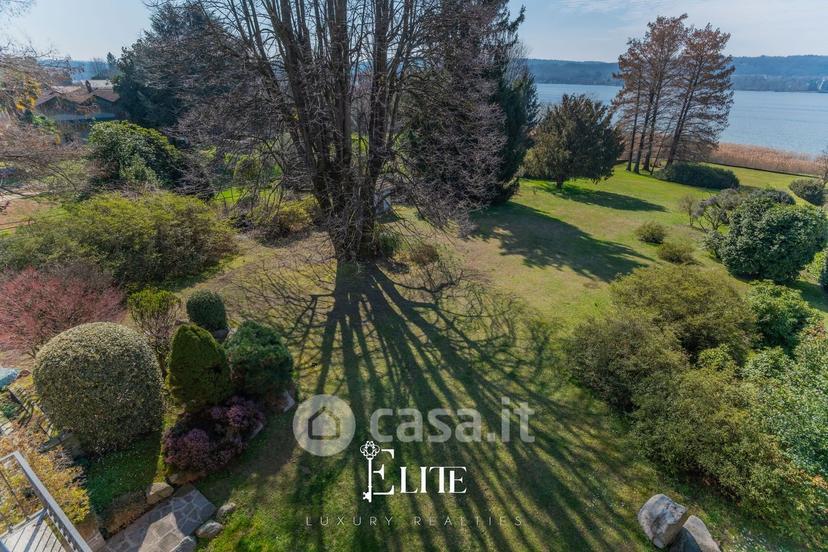 Villa in Via alla Punta 15 — foto 3 di 32