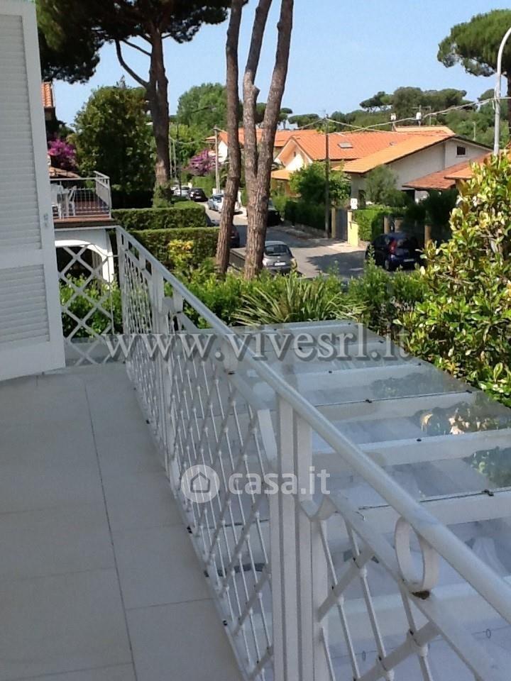 Villa in Via Leonardo da Vinci — foto 26 di 28