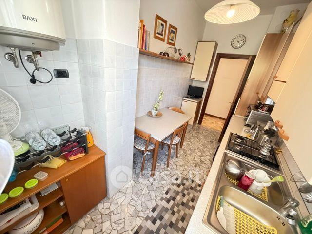 Trilocale in Via Antonio Canova 34 — foto 13 di 21