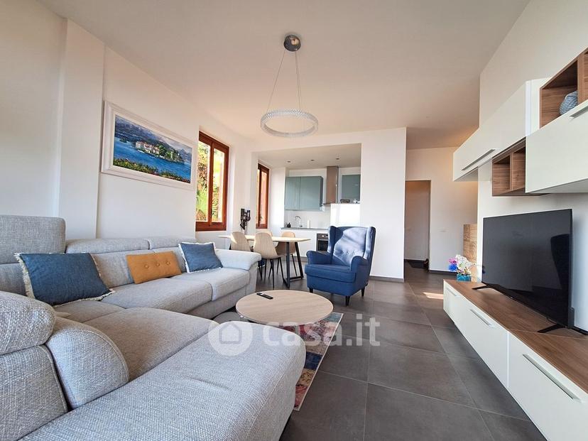 Trilocale in Via Vignolo 27 — foto 10 di 33