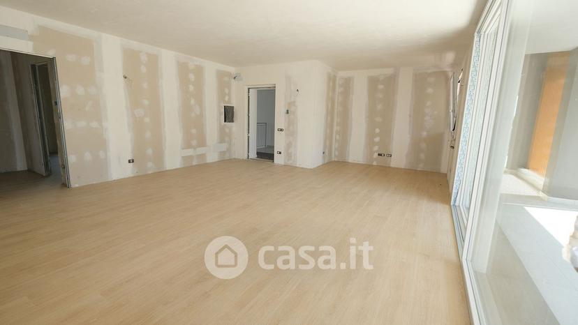 Quadrilocale in Via Giovanni Pascoli — foto 24 di 24