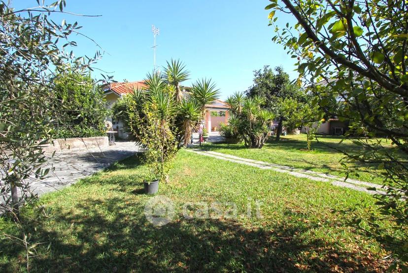 Villa in Viale Monzoni 19 — foto 38 di 44