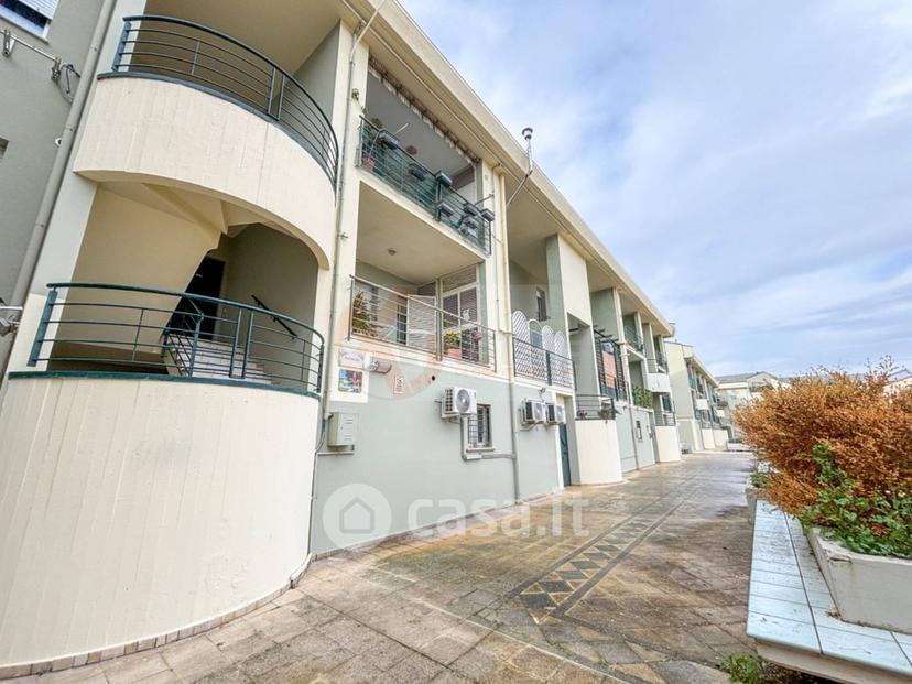 Appartamento in Via Walter Pasella 36 — foto 10 di 36