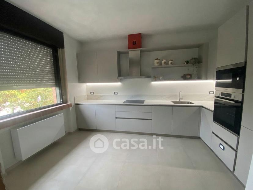 Trilocale in Via F. Menozzi 17 — foto 13 di 21