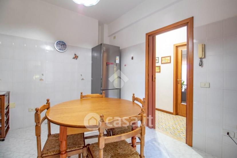 Quadrilocale in Via Liberato di Benedetto 72 — foto 22 di 31