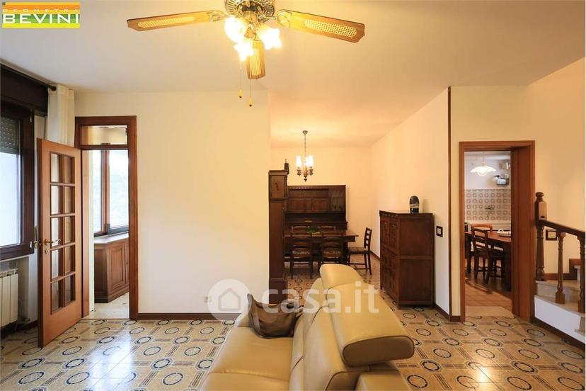 Appartamento in Via Michele Fusco 88 — foto 12 di 47