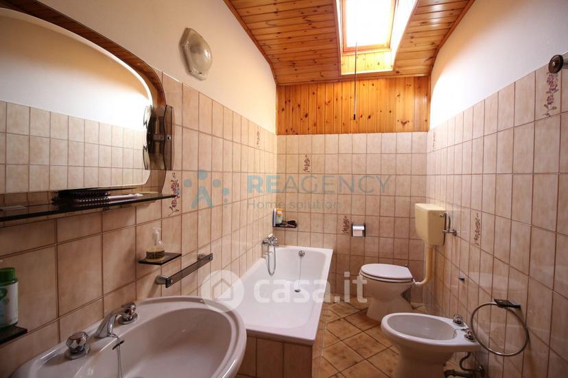 Quadrilocale in Viale dei Finanzieri 16 — foto 20 di 28
