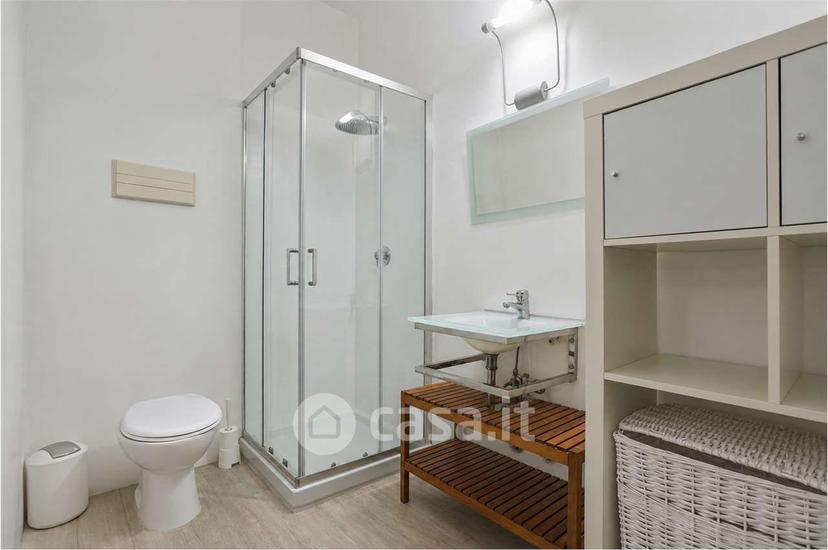 Trilocale in Via Giulio Silva 24 — foto 10 di 35