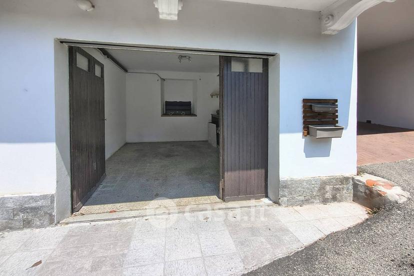 Quadrilocale in Vicolo Alvod 29 — foto 12 di 39