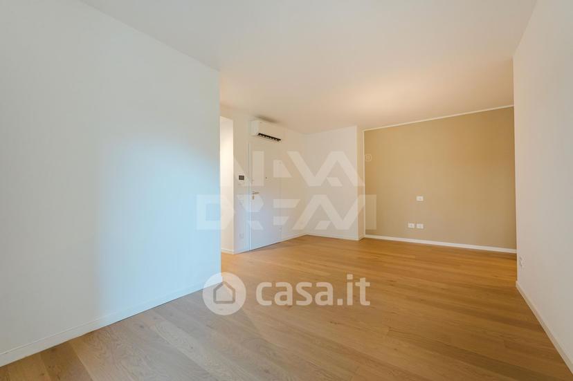 Trilocale in Corso Milano 103