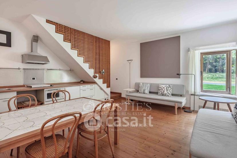 Villa in Via Luciano Manara — foto 2 di 38