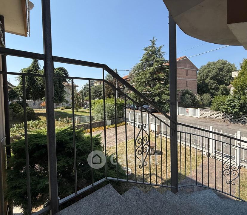 Villa in Via Luigi Barbieri 72