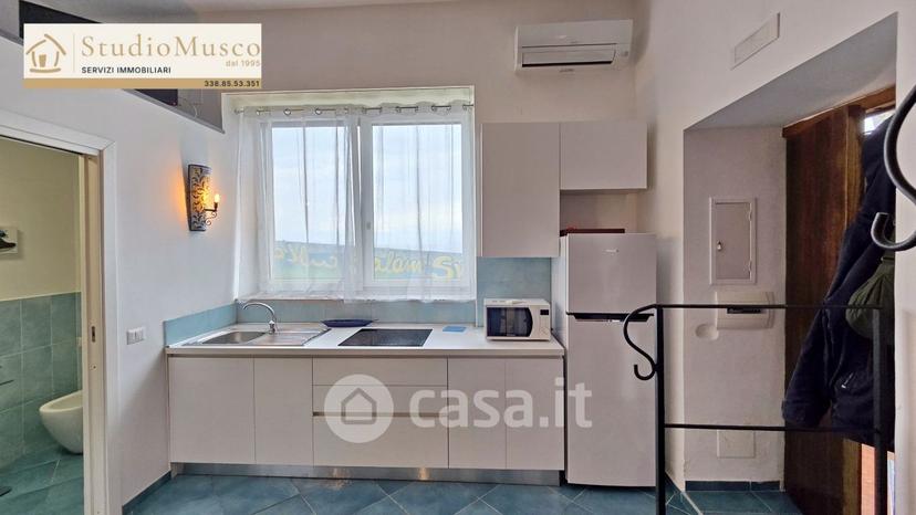 Loft in Via Marina Grande — foto 14 di 21