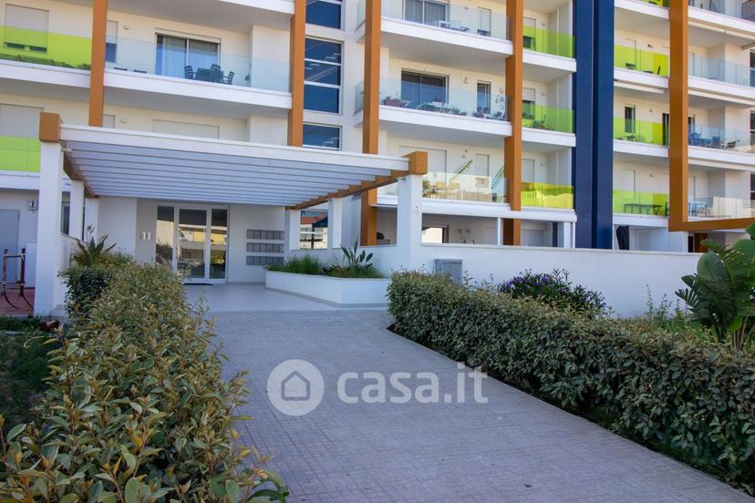 Trilocale in Via Pompeu Fabra 13 — foto 17 di 48