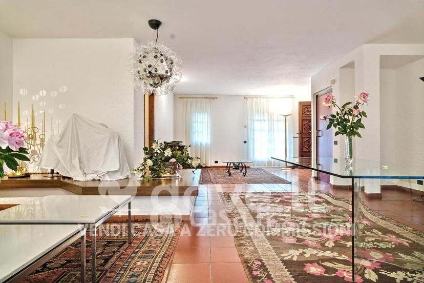 Villa in Via Alessandro Manzoni 28 — foto 27 di 43