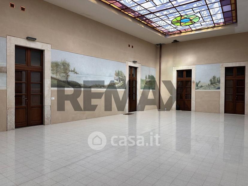 Trilocale in Via delle Grazie 20 — foto 5 di 32