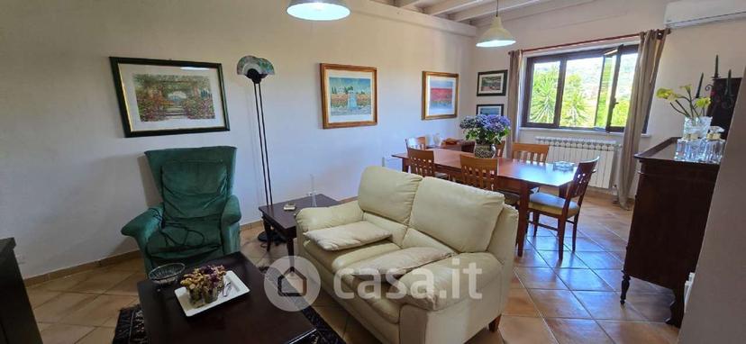 Villa in Via Salto d'Angiò — foto 16 di 25