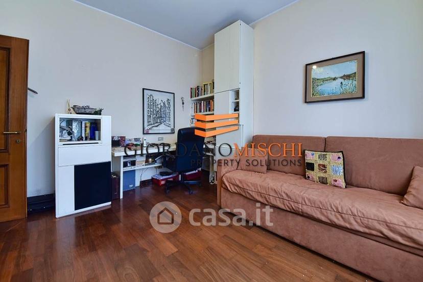 Appartamento in Via A. Villa 20 — foto 32 di 53
