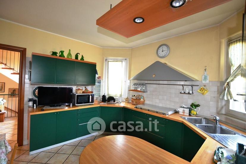 Villa in Via Roma 11 — foto 39 di 40