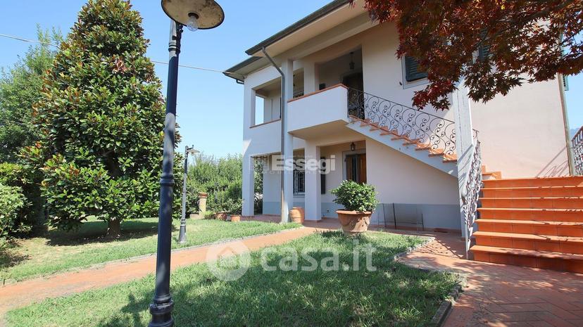 Villa in Via del Parco 49 — foto 9 di 48