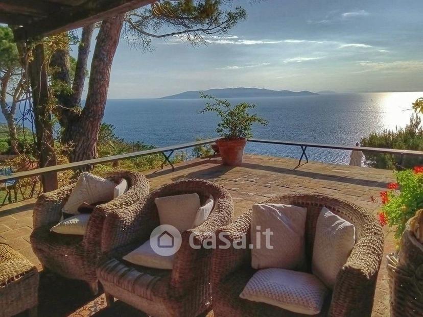 Villa in Via dei Pionieri — foto 29 di 33