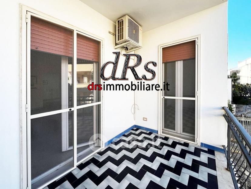 Quadrilocale in Via Umbria — foto 30 di 37