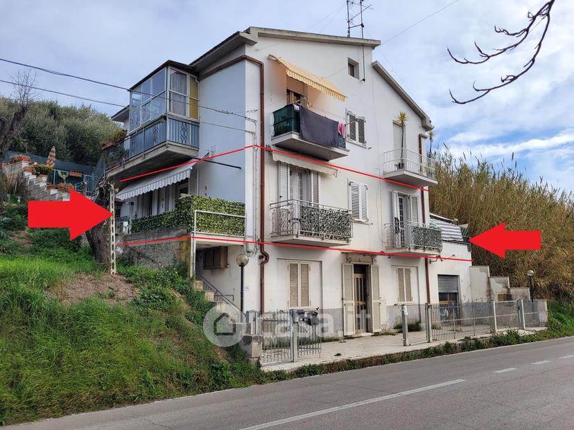 Appartamento in Via Montagna dei Fiori 20 — foto 4 di 41